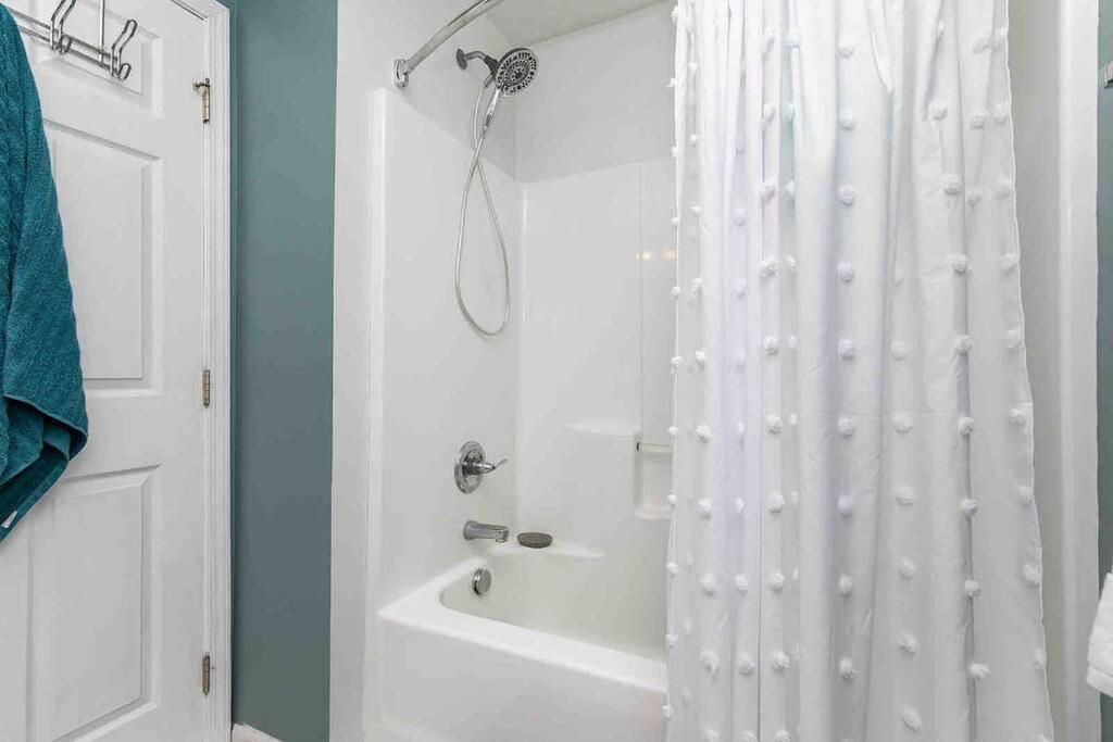 Family Friendly Home Close To Airport And Downtown Des Moines Exterior foto