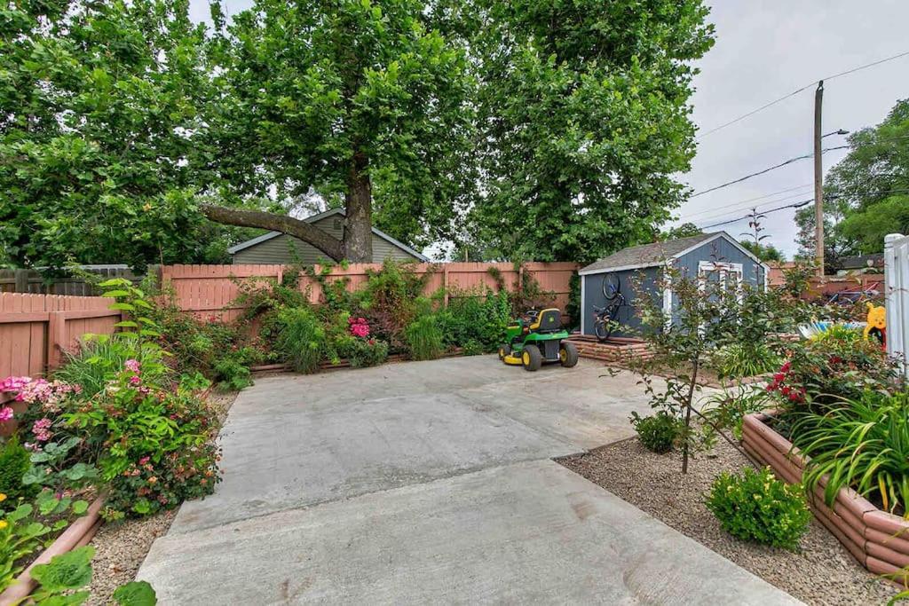 Family Friendly Home Close To Airport And Downtown Des Moines Exterior foto